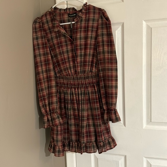 NWT Pretty little thing plaid dress size 6 US - Picture 2 of 6
